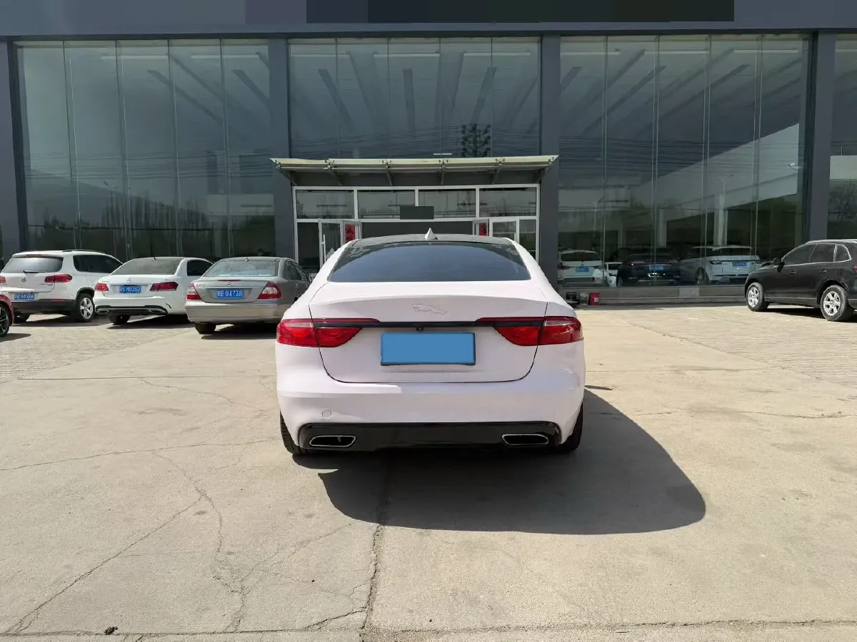 2018 Mercedes-Benz E Class 2.0T 184HP L4 9AT,autocango,china used car exporter,china ev exporter,chinese used car exporter,chinese used ev exporter