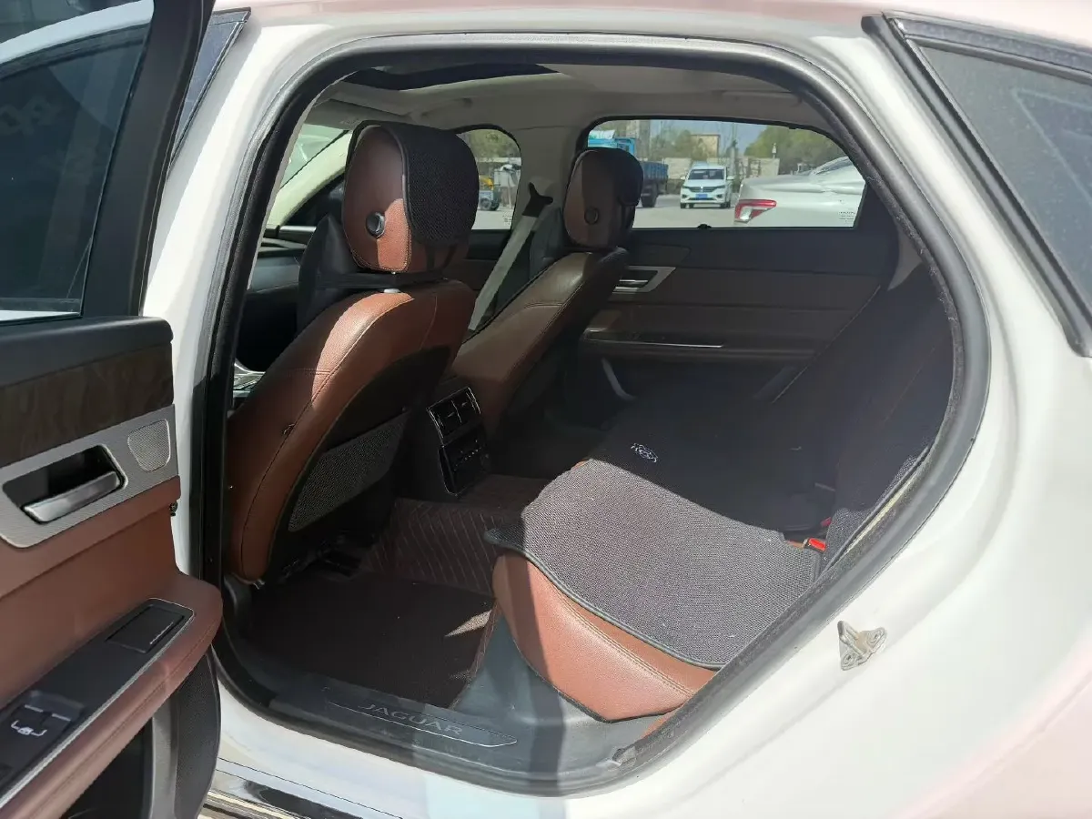 2018 Mercedes-Benz E Class 2.0T 184HP L4 9AT,autocango,china used car exporter,china ev exporter,chinese used car exporter,chinese used ev exporter