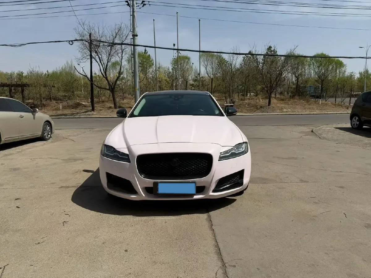 2018 Mercedes-Benz E Class 2.0T 184HP L4 9AT,autocango,china used car exporter,china ev exporter,chinese used car exporter,chinese used ev exporter