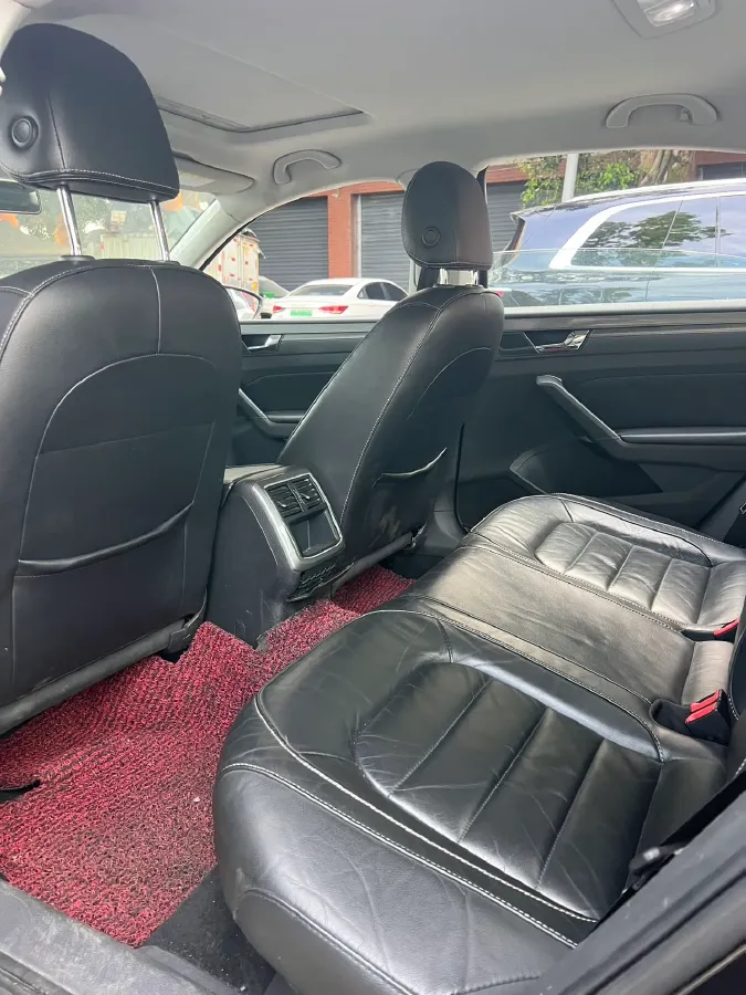 2016 Volkswagen Passat 1.8T 180HP L4 7DCT,autocango,china used car exporter,china ev exporter,chinese used car exporter,chinese used ev exporter