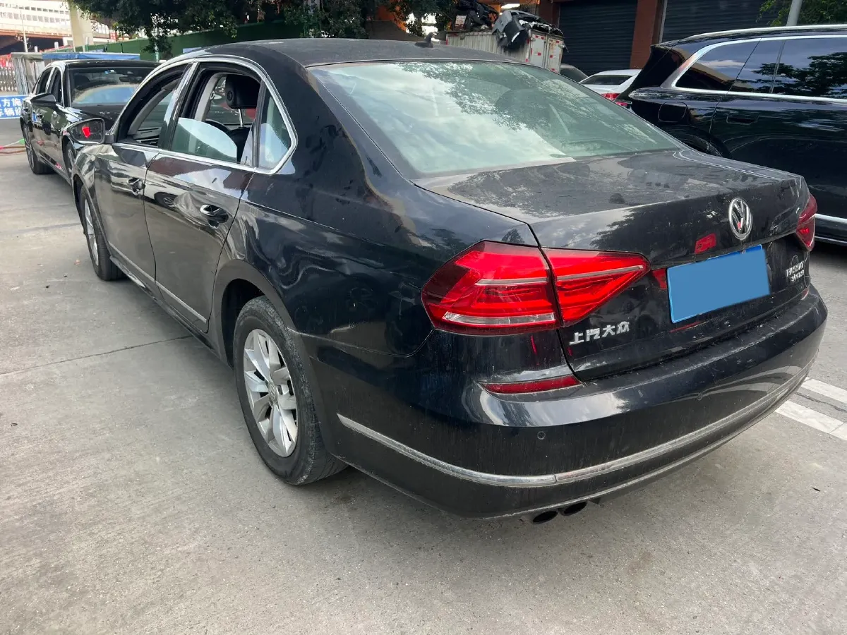 2016 Volkswagen Passat 1.8T 180HP L4 7DCT,autocango,china used car exporter,china ev exporter,chinese used car exporter,chinese used ev exporter