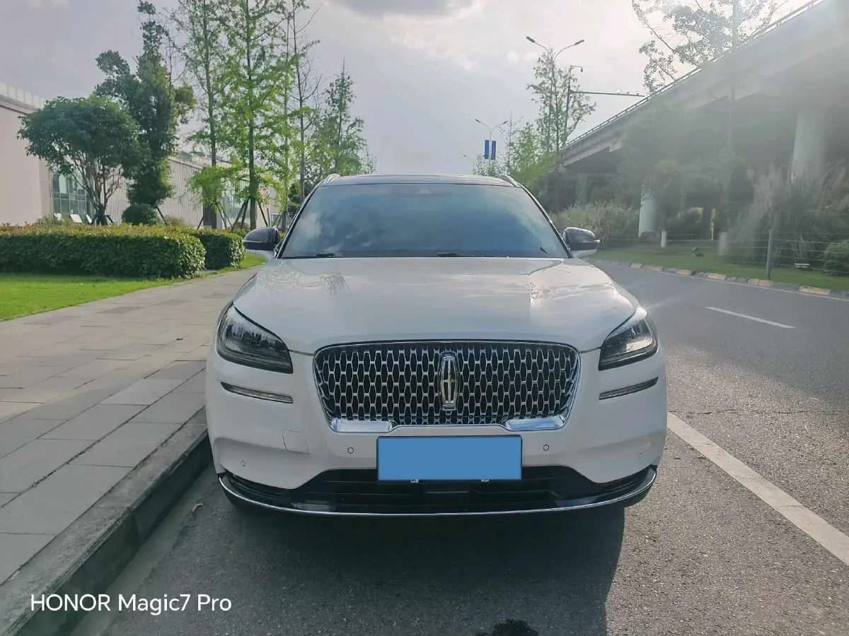 2021 Lincoln Corsair 2.0T 245HP L4 8AT,autocango,china used car exporter,china ev exporter,chinese used car exporter,chinese used ev exporter