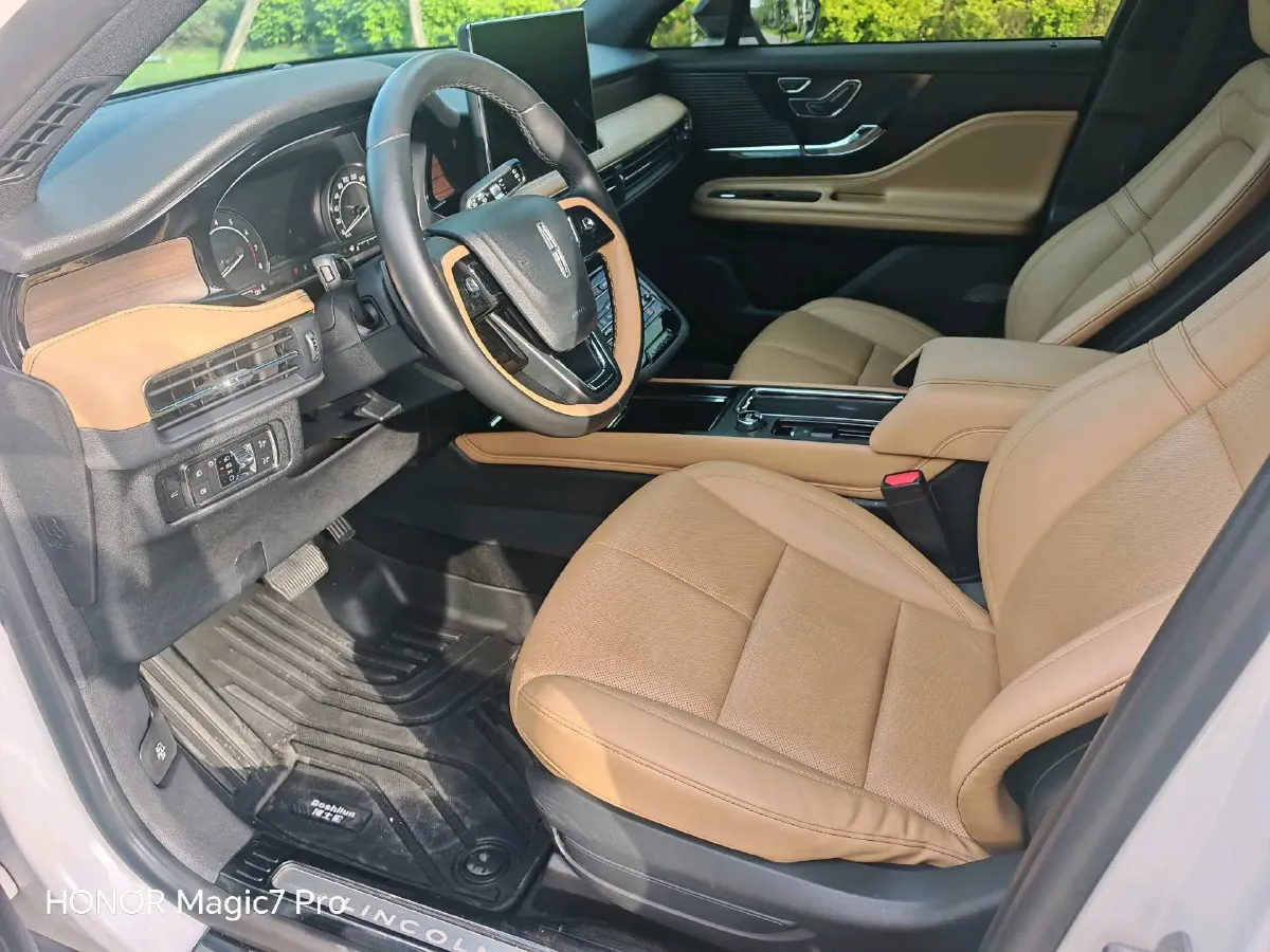 2021 Lincoln Corsair 2.0T 245HP L4 8AT,autocango,china used car exporter,china ev exporter,chinese used car exporter,chinese used ev exporter