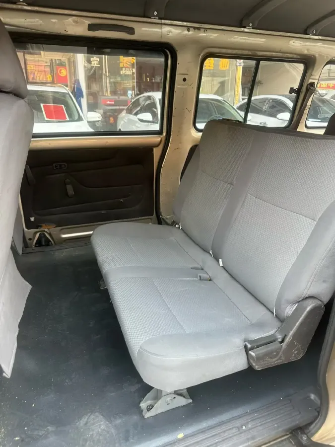 2019 WuLing RongGuang 1.5L 107HP L4 5MT,autocango,china used car exporter,china ev exporter,chinese used car exporter,chinese used ev exporter