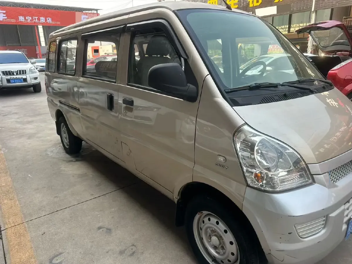 2019 WuLing RongGuang 1.5L 107HP L4 5MT,autocango,china used car exporter,china ev exporter,chinese used car exporter,chinese used ev exporter