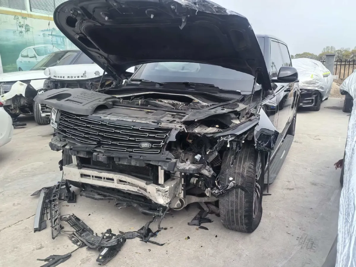 2024 Land Rover Range Rover 3.0T 400HP L6 8AT,autocango,china used car exporter,china ev exporter,chinese used car exporter,chinese used ev exporter