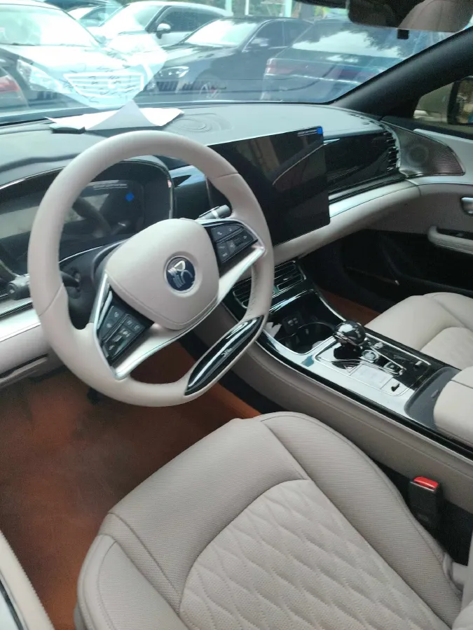 2025 BYD Han 1.5T 156HP L4 E-CVT PHEV,autocango,china used car exporter,china ev exporter,chinese used car exporter,chinese used ev exporter