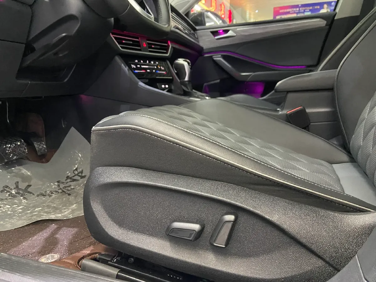 2023 Volkswagen Sagitar 1.4T 150HP L4 7DCT,autocango,china used car exporter,china ev exporter,chinese used car exporter,chinese used ev exporter