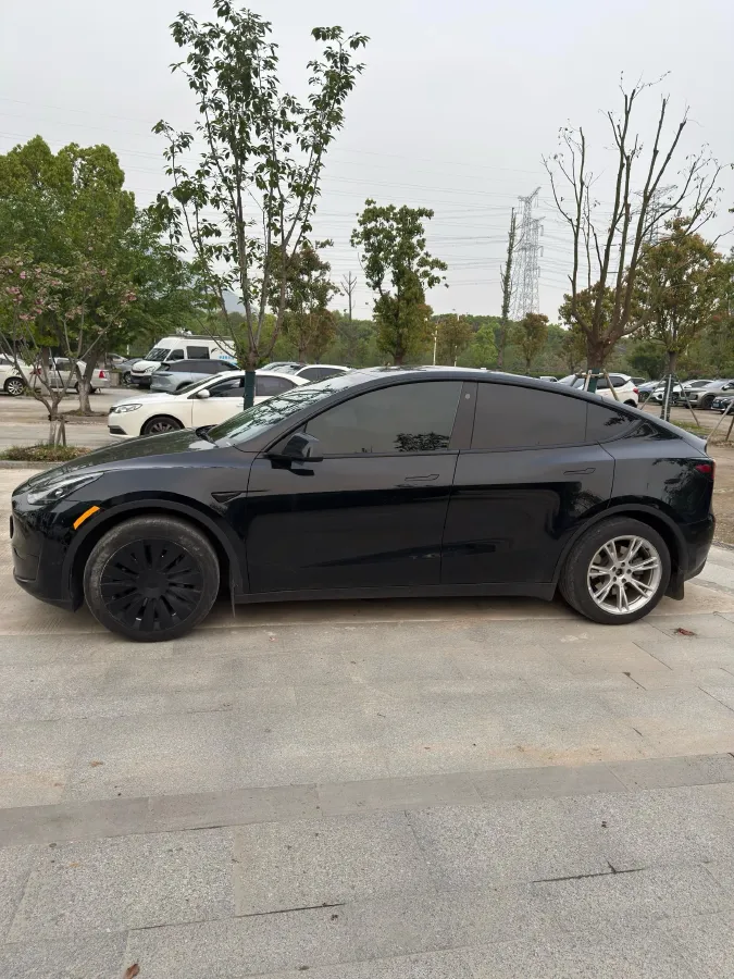 2022 Tesla Model Y BEV 60KWH,autocango,china used car exporter,china ev exporter,chinese used car exporter,chinese used ev exporter