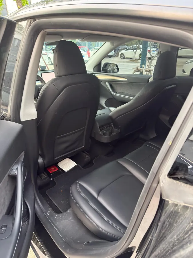 2022 Tesla Model Y BEV 60KWH,autocango,china used car exporter,china ev exporter,chinese used car exporter,chinese used ev exporter