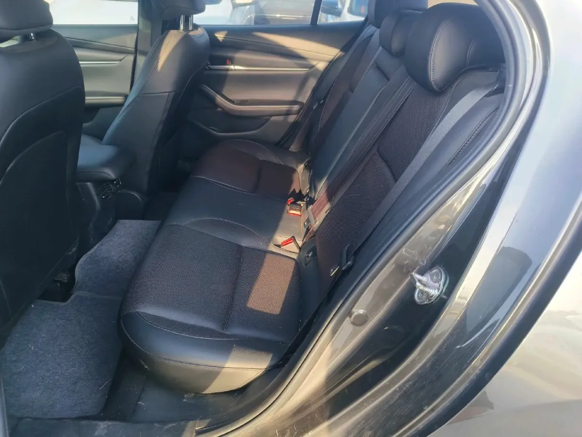 2020 Mazda 3 Axela 1.5L 117HP L4 6AT,autocango,china used car exporter,china ev exporter,chinese used car exporter,chinese used ev exporter