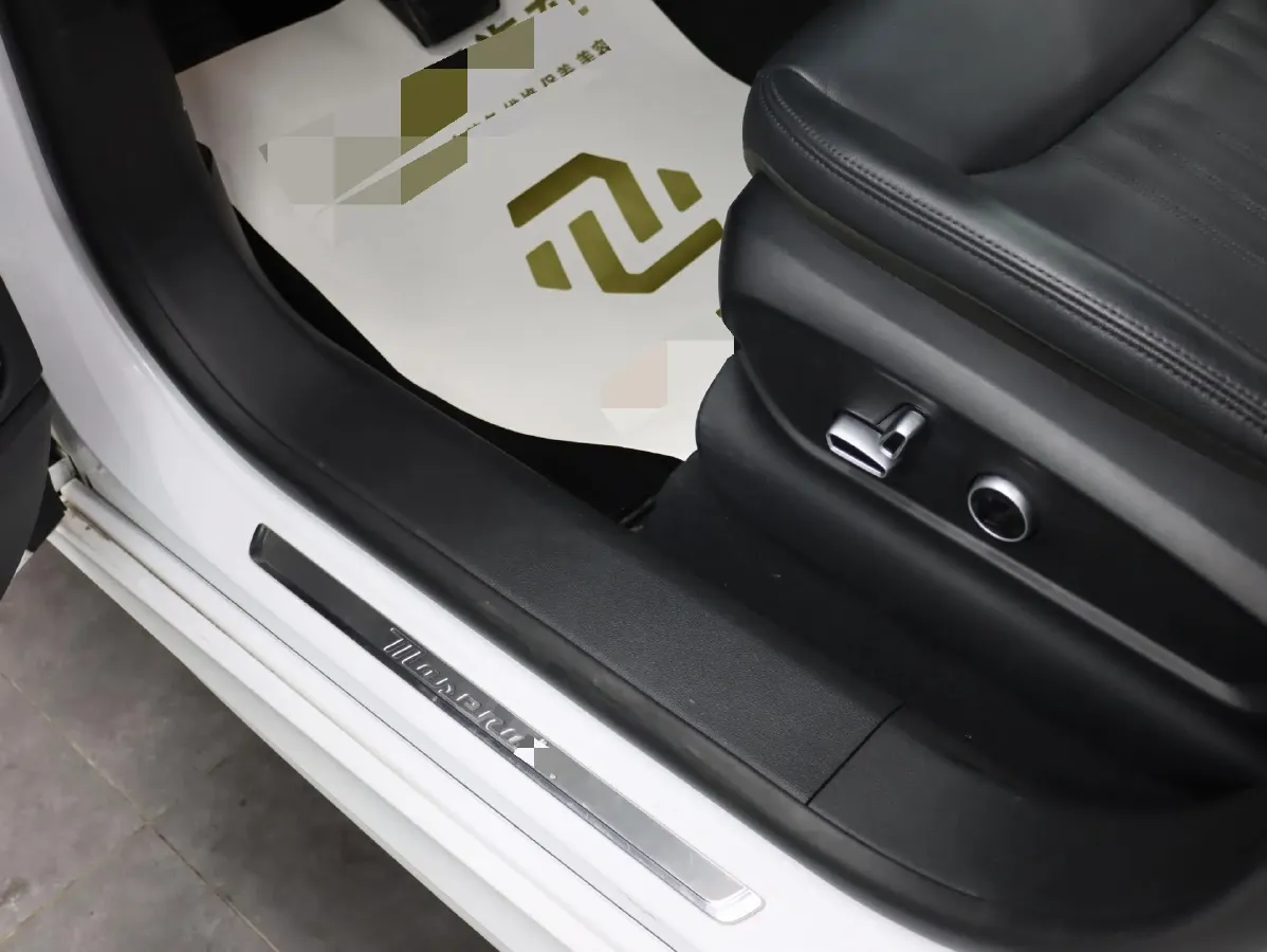 2023 Maserati Grecale 2.0T 300HP L4 8AT,autocango,china used car exporter,china ev exporter,chinese used car exporter,chinese used ev exporter