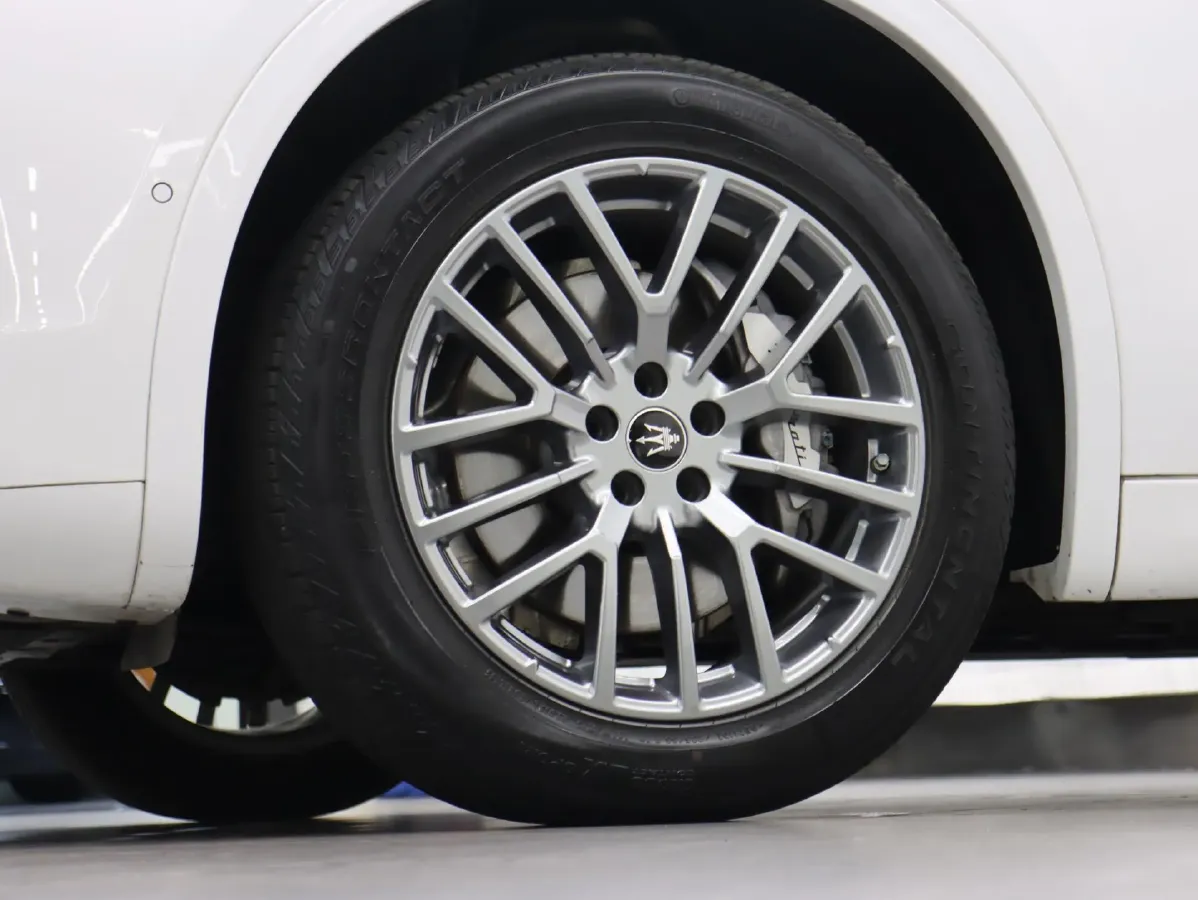 2023 Maserati Grecale 2.0T 300HP L4 8AT,autocango,china used car exporter,china ev exporter,chinese used car exporter,chinese used ev exporter