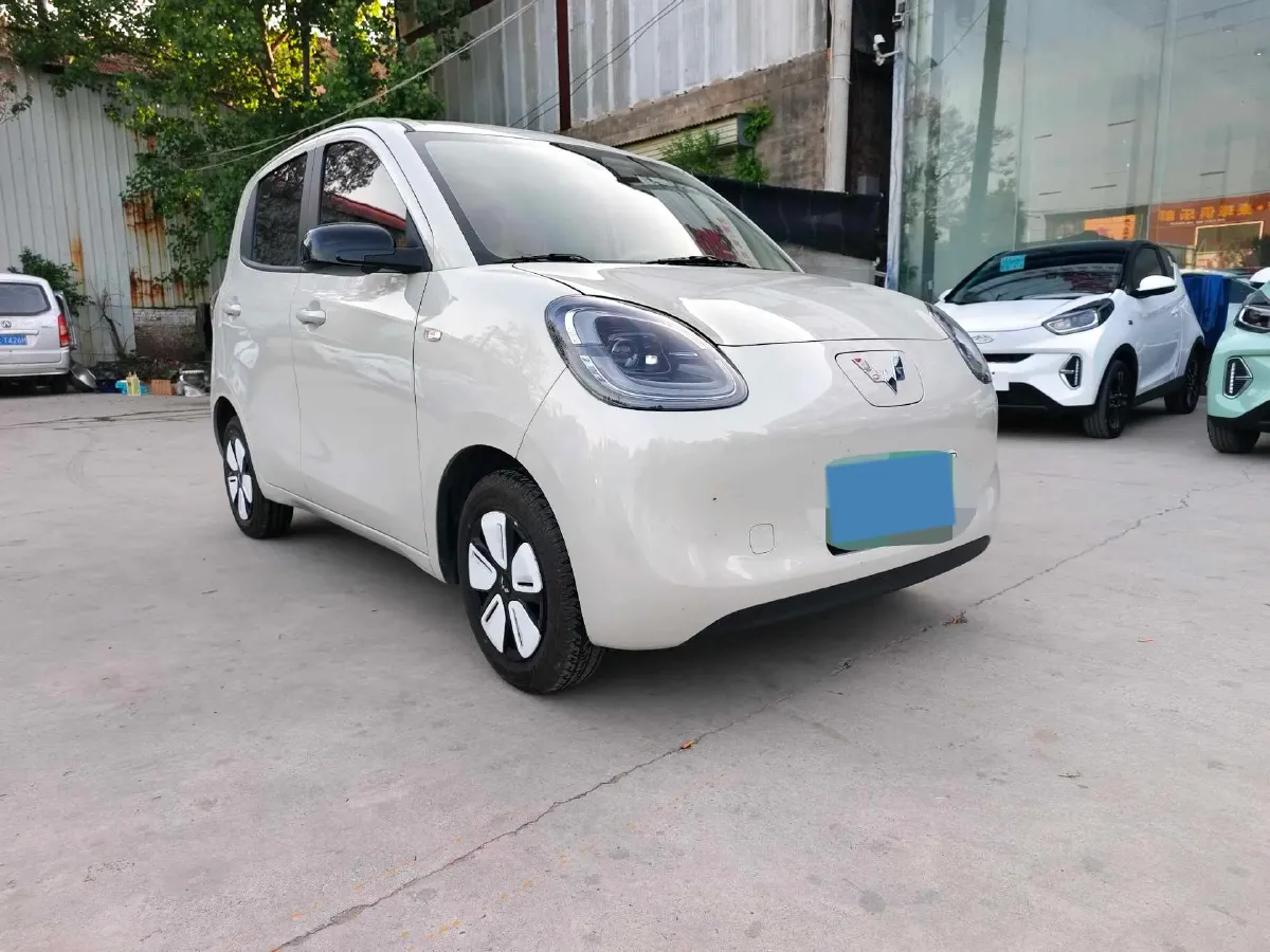 2025 WuLing HongGuang MINI EV BEV 16.2KWH,autocango,china used car exporter,china ev exporter,chinese used car exporter,chinese used ev exporter
