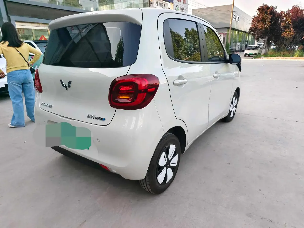 2025 WuLing HongGuang MINI EV BEV 16.2KWH,autocango,china used car exporter,china ev exporter,chinese used car exporter,chinese used ev exporter