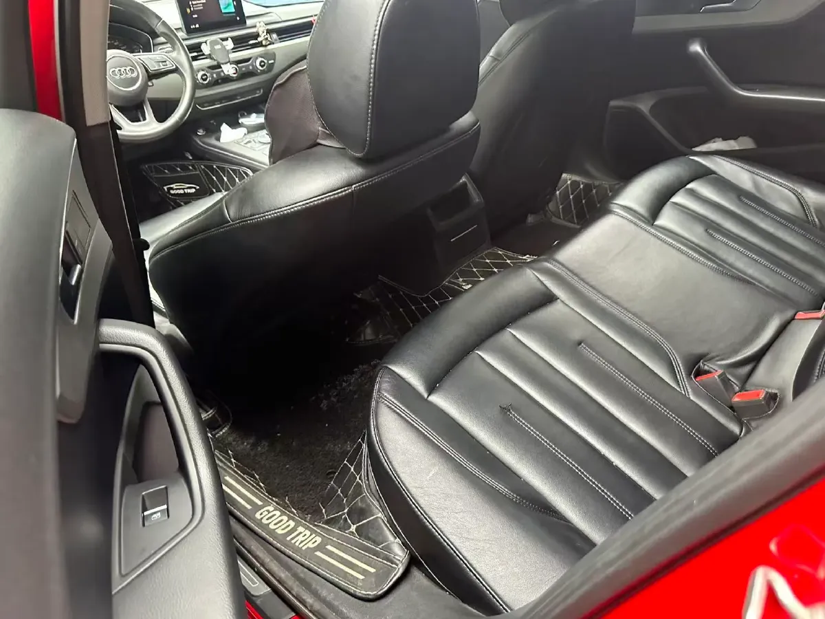 2019 Audi A4L 2.0T 190HP L4 7DCT,autocango,china used car exporter,china ev exporter,chinese used car exporter,chinese used ev exporter