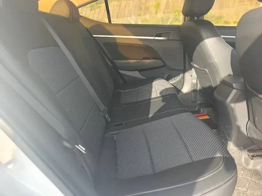 2016 Hyundai Elantra 1.6L 130HP L4 6AT,autocango,china used car exporter,china ev exporter,chinese used car exporter,chinese used ev exporter