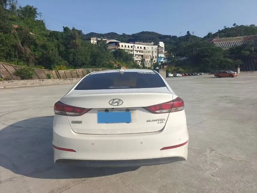 2016 Hyundai Elantra 1.6L 130HP L4 6AT,autocango,china used car exporter,china ev exporter,chinese used car exporter,chinese used ev exporter