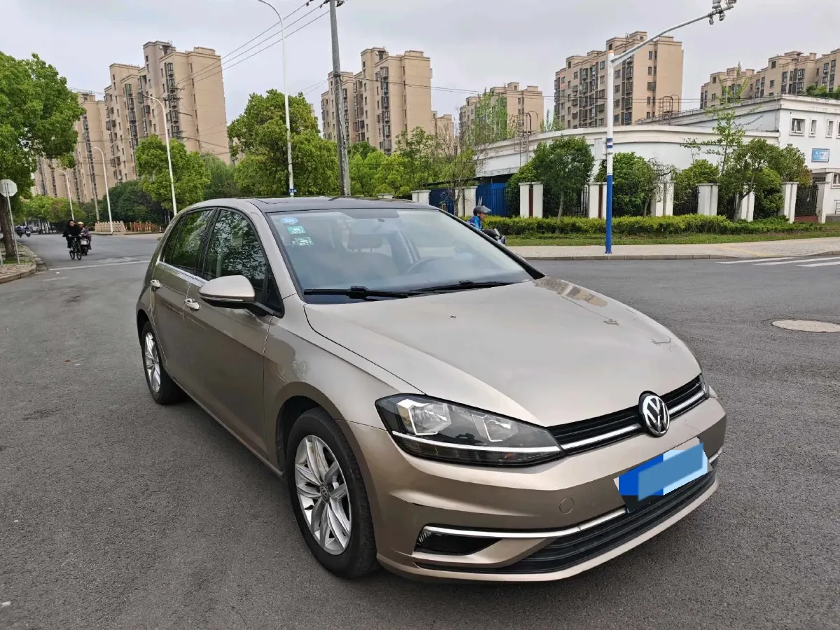 2018 Volkswagen Golf 1.6L 110HP L4 6AT,autocango,china used car exporter,china ev exporter,chinese used car exporter,chinese used ev exporter