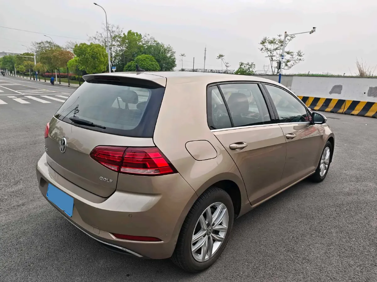 2018 Volkswagen Golf 1.6L 110HP L4 6AT,autocango,china used car exporter,china ev exporter,chinese used car exporter,chinese used ev exporter