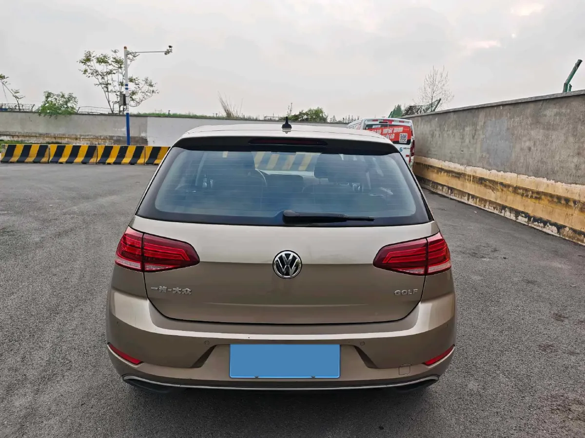 2018 Volkswagen Golf 1.6L 110HP L4 6AT,autocango,china used car exporter,china ev exporter,chinese used car exporter,chinese used ev exporter