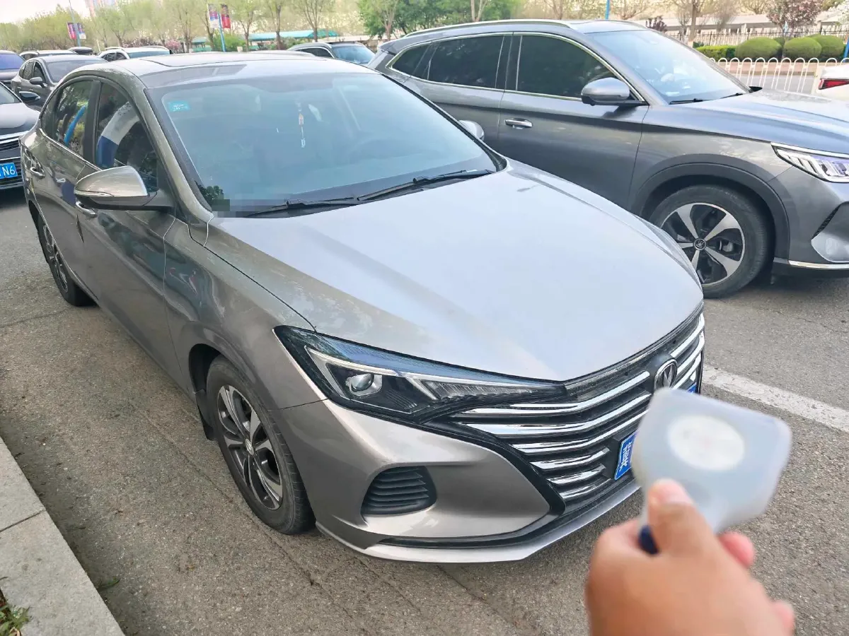 2020 ChangAn Eado 1.6L 128HP L4 5MT,autocango,china used car exporter,china ev exporter,chinese used car exporter,chinese used ev exporter