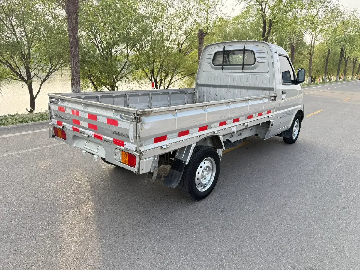 2020 WuLing RongGuang Mini Truck 1.5L 99HP L4 5MT,autocango,china used car exporter,china ev exporter,chinese used car exporter,chinese used ev exporter