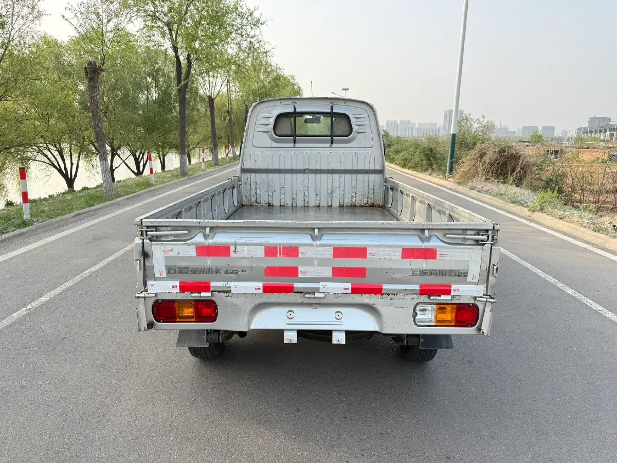 2020 WuLing RongGuang Mini Truck 1.5L 99HP L4 5MT,autocango,china used car exporter,china ev exporter,chinese used car exporter,chinese used ev exporter