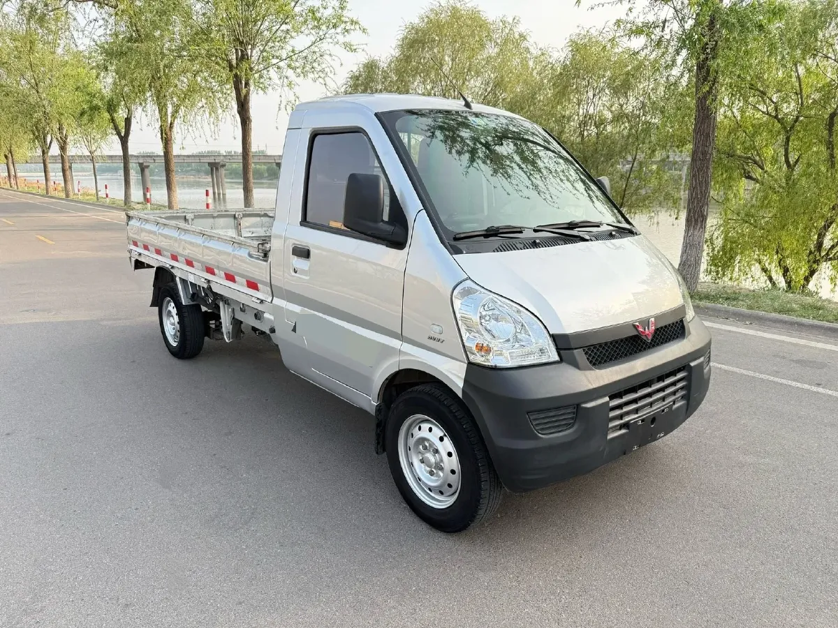 2020 WuLing RongGuang Mini Truck 1.5L 99HP L4 5MT,autocango,china used car exporter,china ev exporter,chinese used car exporter,chinese used ev exporter