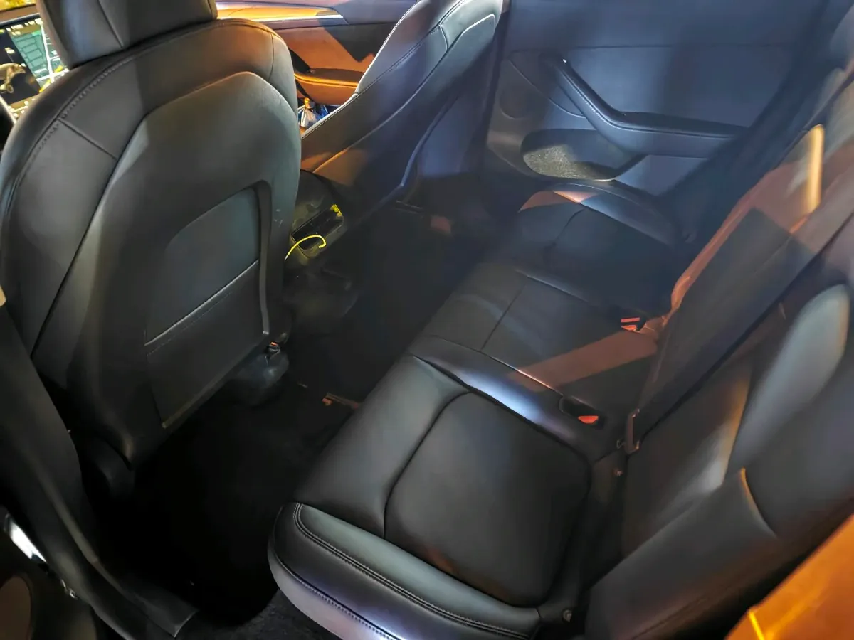 2021 Tesla Model Y BEV 60KWH,autocango,china used car exporter,china ev exporter,chinese used car exporter,chinese used ev exporter