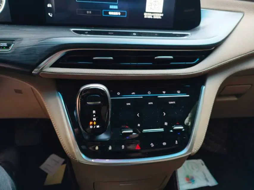 2020 Buick GL8 2.0T 237HP L4 9AT,autocango,china used car exporter,china ev exporter,chinese used car exporter,chinese used ev exporter