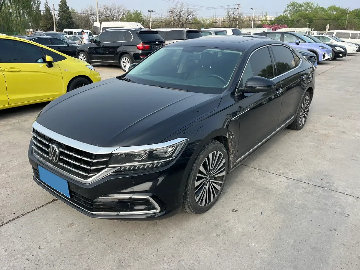 2021 Volkswagen Passat 2.0T 186HP L4 7DCT,autocango,china used car exporter,china ev exporter,chinese used car exporter,chinese used ev exporter