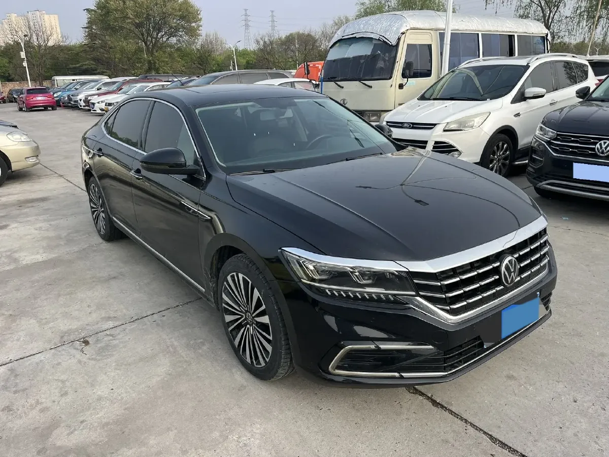 2021 Volkswagen Passat 2.0T 186HP L4 7DCT,autocango,china used car exporter,china ev exporter,chinese used car exporter,chinese used ev exporter