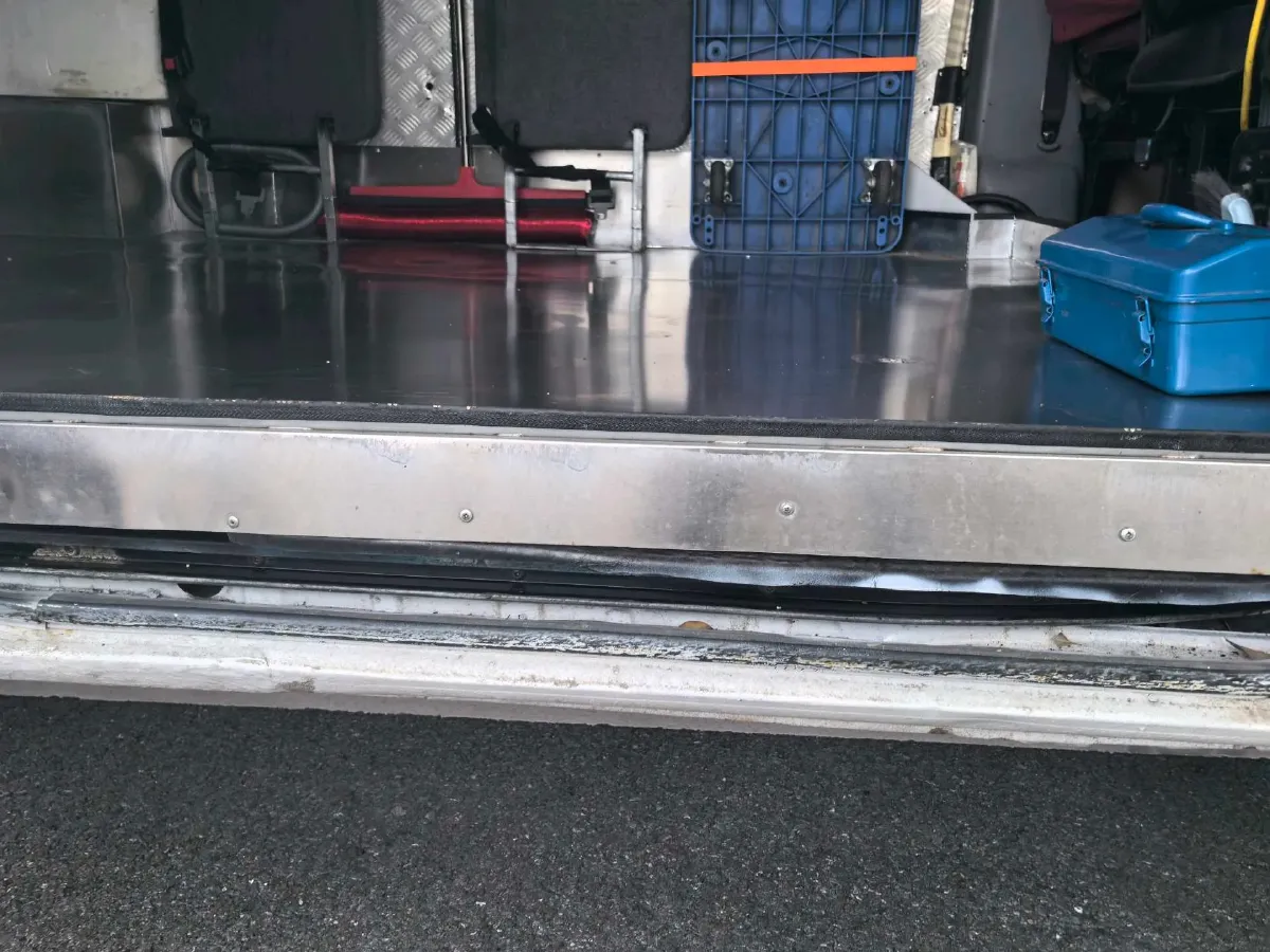 2019 MAXUS XinTu V80 2.0T 139HP L4 6MT,autocango,china used car exporter,china ev exporter,chinese used car exporter,chinese used ev exporter