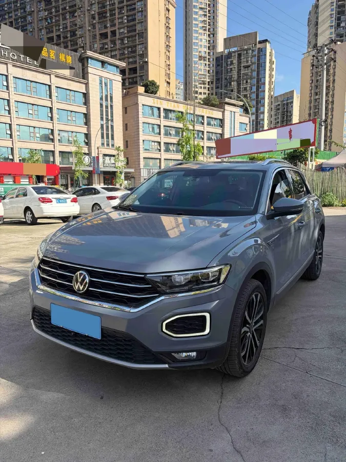 2022 Volkswagen T-Roc 1.4T 150HP L4 7DCT,autocango,china used car exporter,china ev exporter,chinese used car exporter,chinese used ev exporter