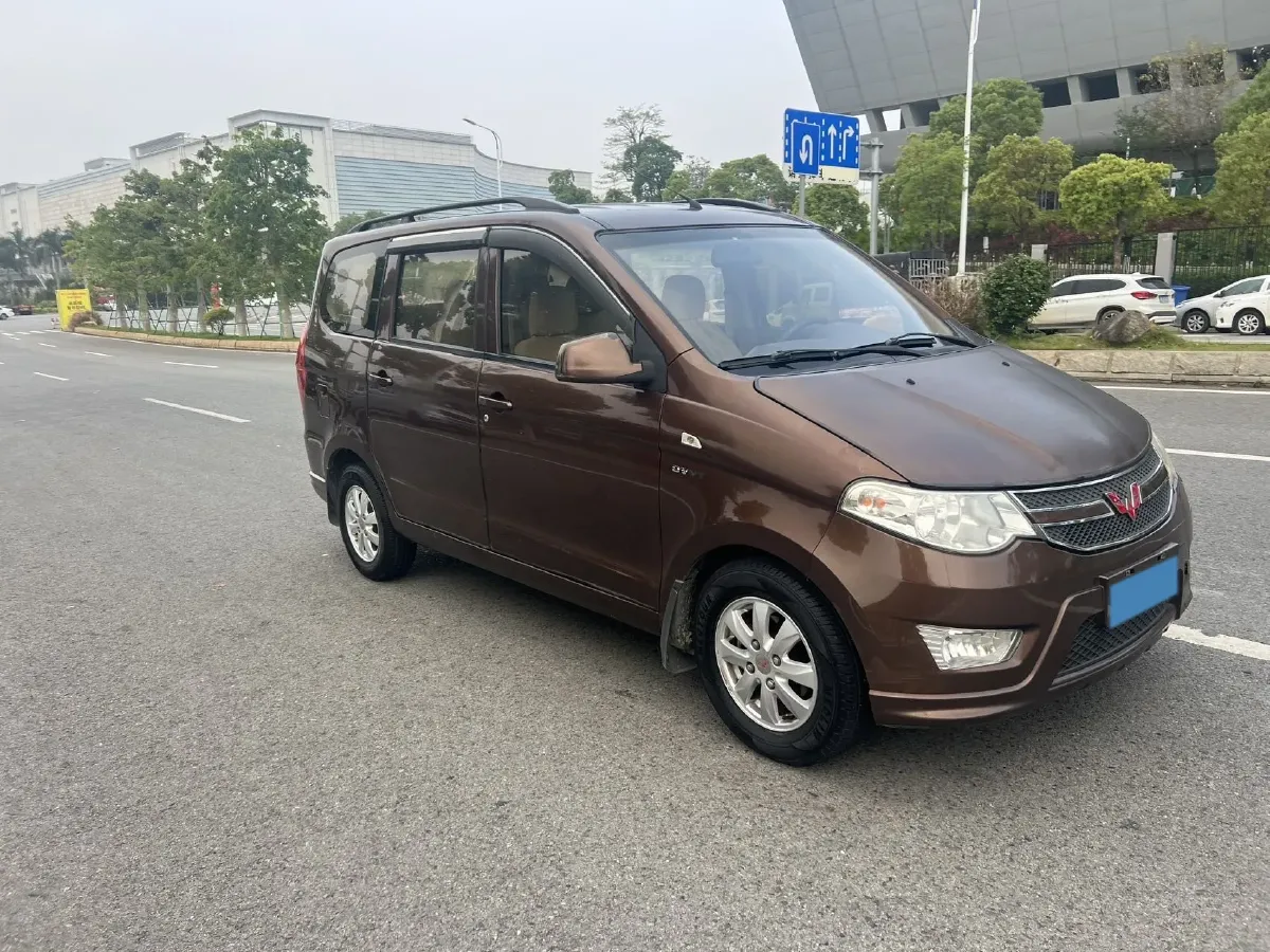 2016 WuLing HongGuang 1.5L 112HP L4 5MT,autocango,china used car exporter,china ev exporter,chinese used car exporter,chinese used ev exporter