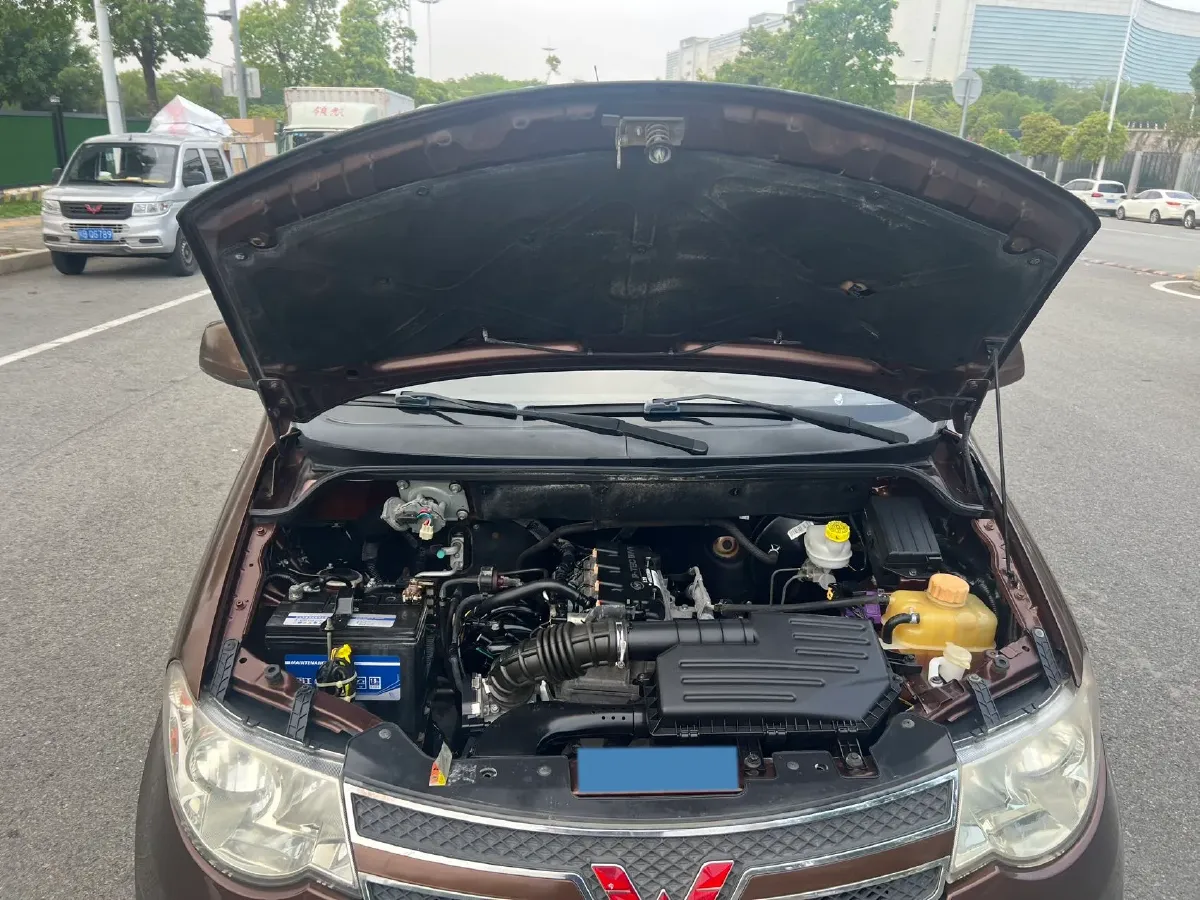 2016 WuLing HongGuang 1.5L 112HP L4 5MT,autocango,china used car exporter,china ev exporter,chinese used car exporter,chinese used ev exporter