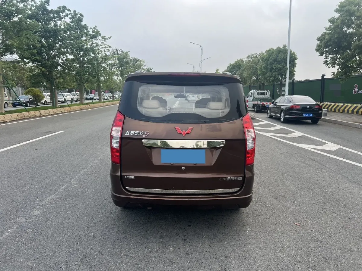 2016 WuLing HongGuang 1.5L 112HP L4 5MT,autocango,china used car exporter,china ev exporter,chinese used car exporter,chinese used ev exporter