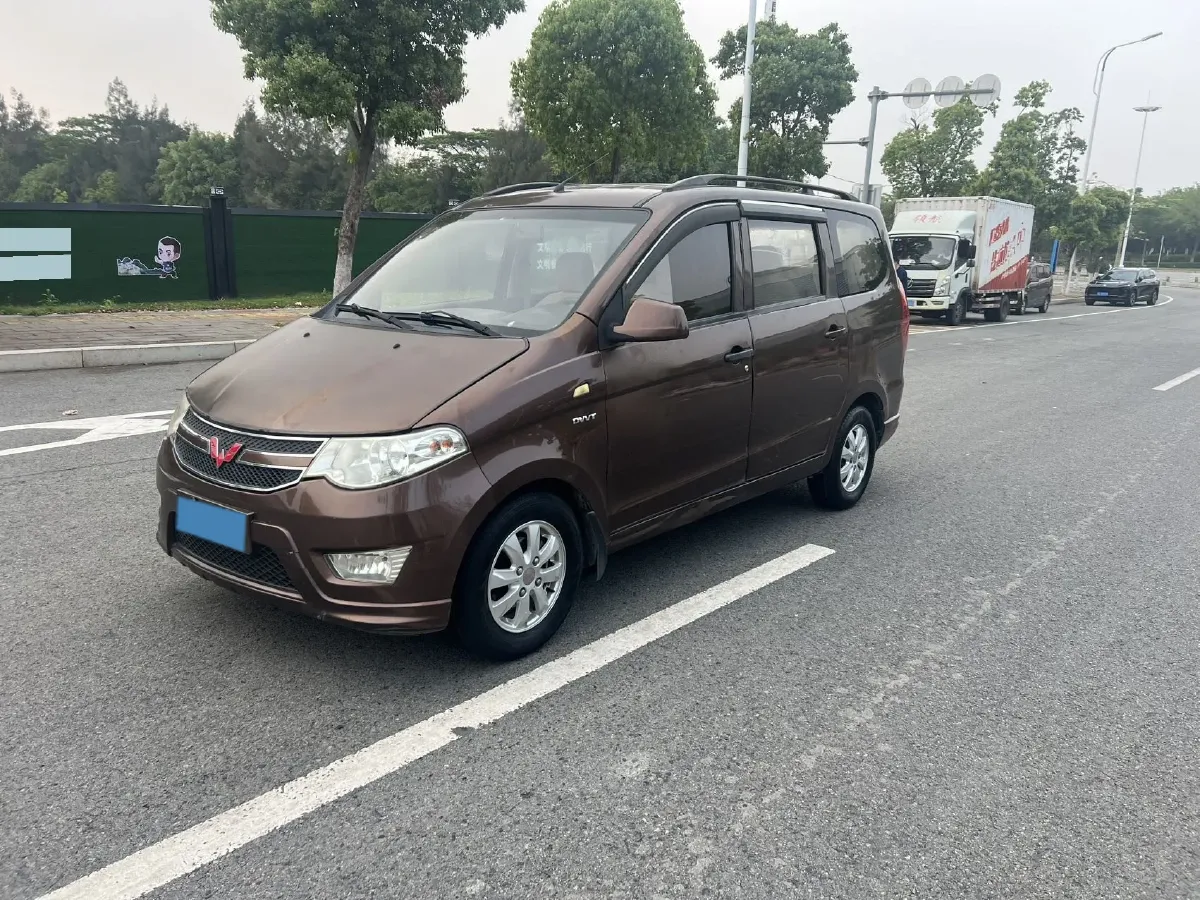 2016 WuLing HongGuang 1.5L 112HP L4 5MT,autocango,china used car exporter,china ev exporter,chinese used car exporter,chinese used ev exporter