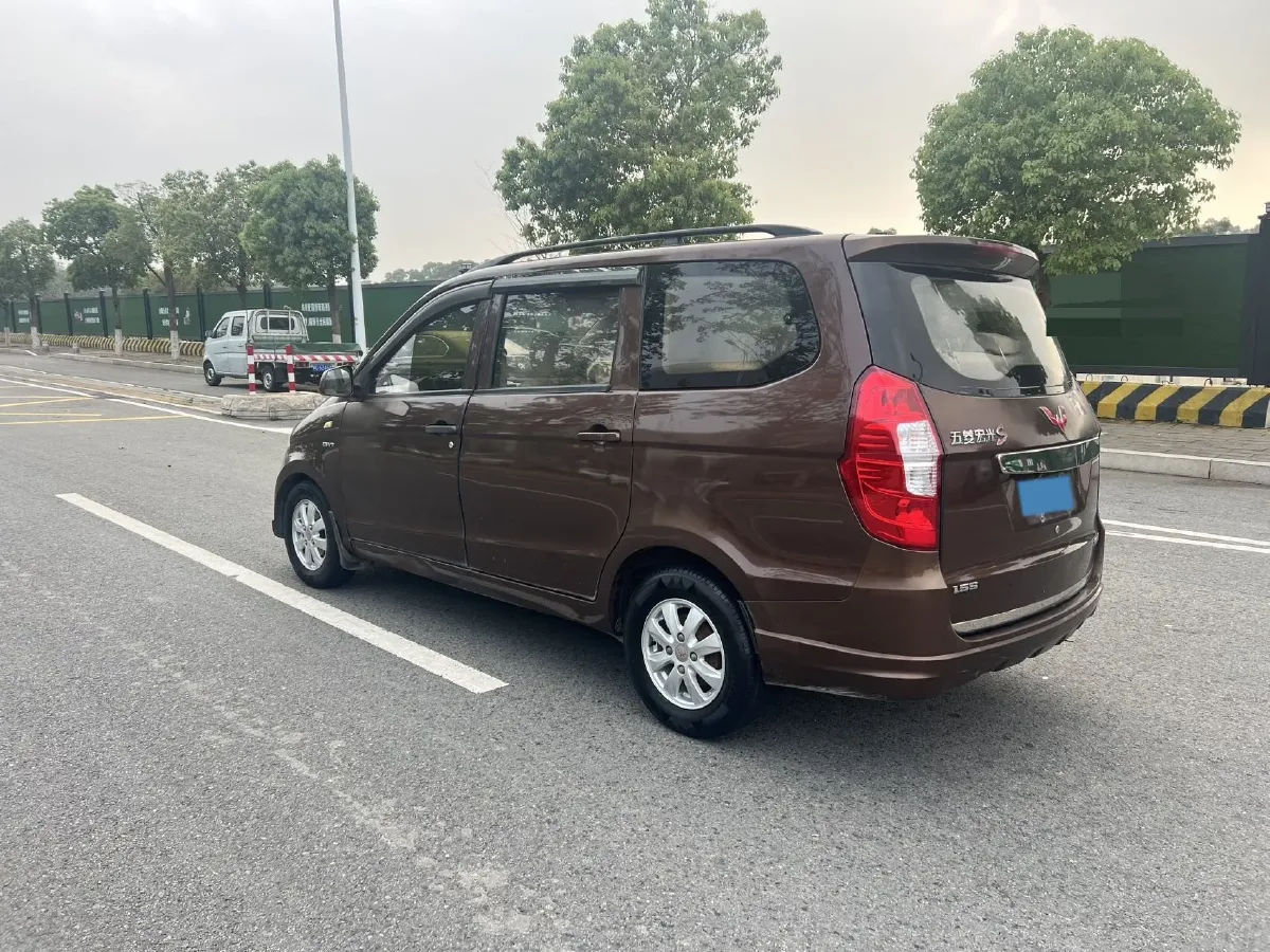 2016 WuLing HongGuang 1.5L 112HP L4 5MT,autocango,china used car exporter,china ev exporter,chinese used car exporter,chinese used ev exporter