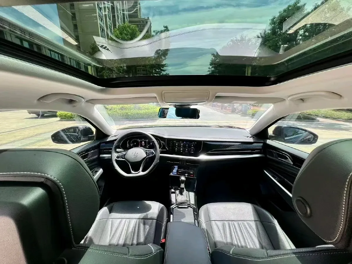 2023 Volkswagen Passat 2.0T 186HP L4 7DCT,autocango,china used car exporter,china ev exporter,chinese used car exporter,chinese used ev exporter