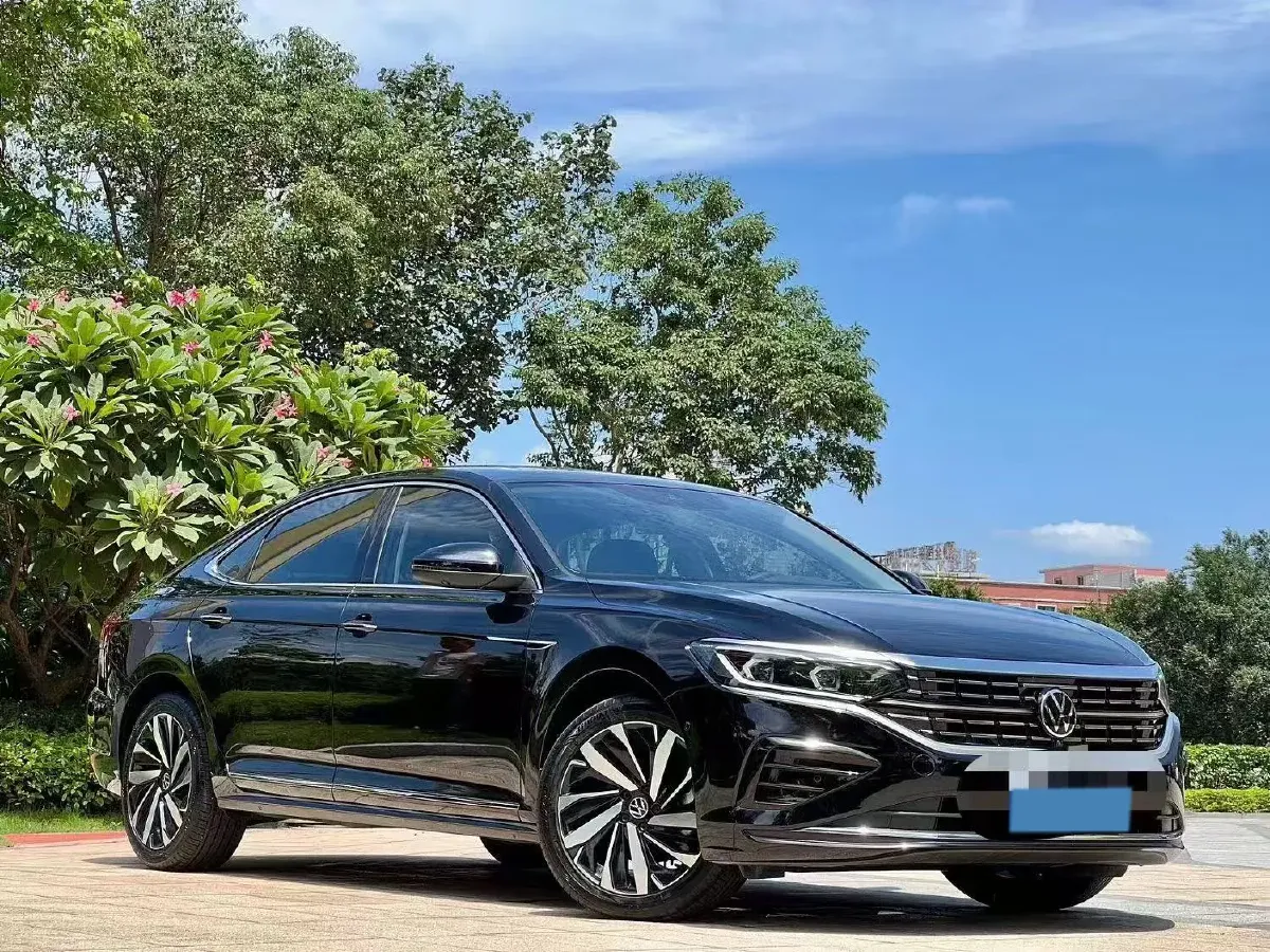 2023 Volkswagen Passat 2.0T 186HP L4 7DCT,autocango,china used car exporter,china ev exporter,chinese used car exporter,chinese used ev exporter