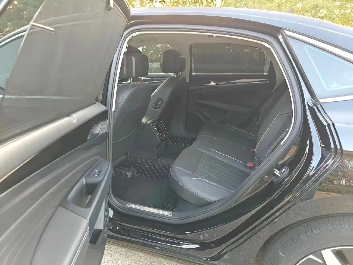 2023 Volkswagen Passat 2.0T 186HP L4 7DCT,autocango,china used car exporter,china ev exporter,chinese used car exporter,chinese used ev exporter