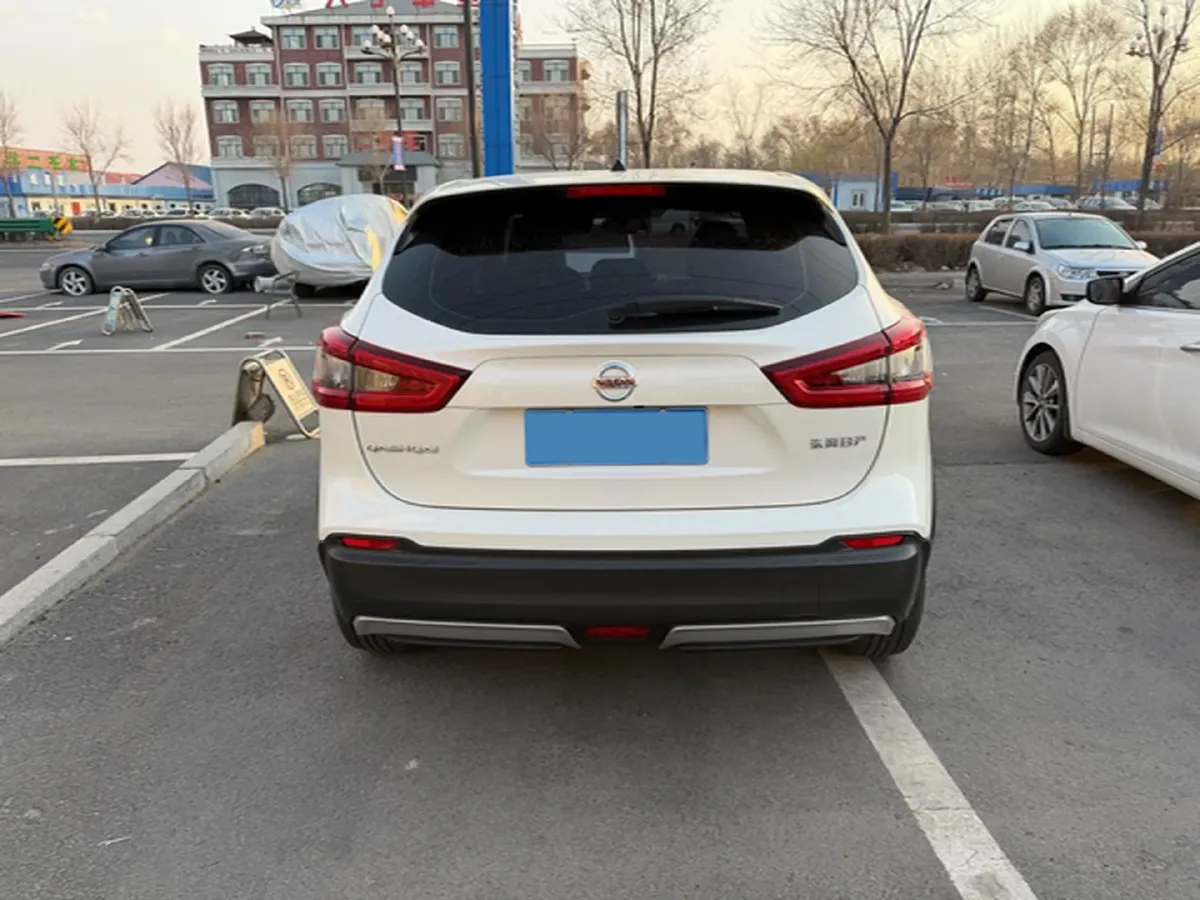 2022 Nissan Qashqai 2.0L 151HP L4 CVT,autocango,china used car exporter,china ev exporter,chinese used car exporter,chinese used ev exporter