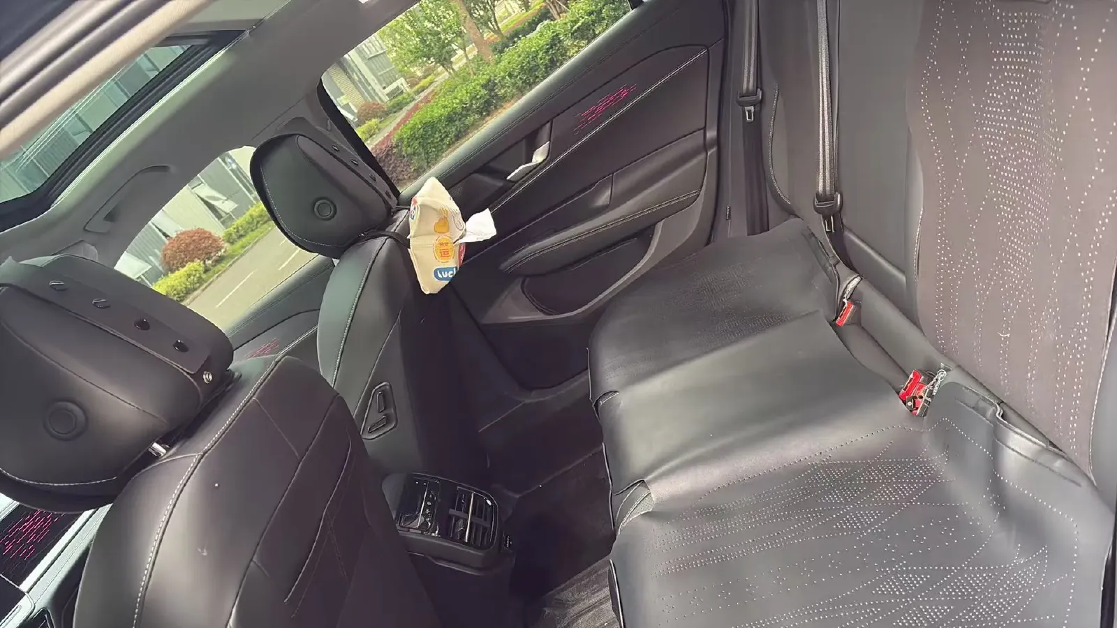 2025 Volkswagen Passat 1.5T 160HP L4 7DCT,autocango,china used car exporter,china ev exporter,chinese used car exporter,chinese used ev exporter