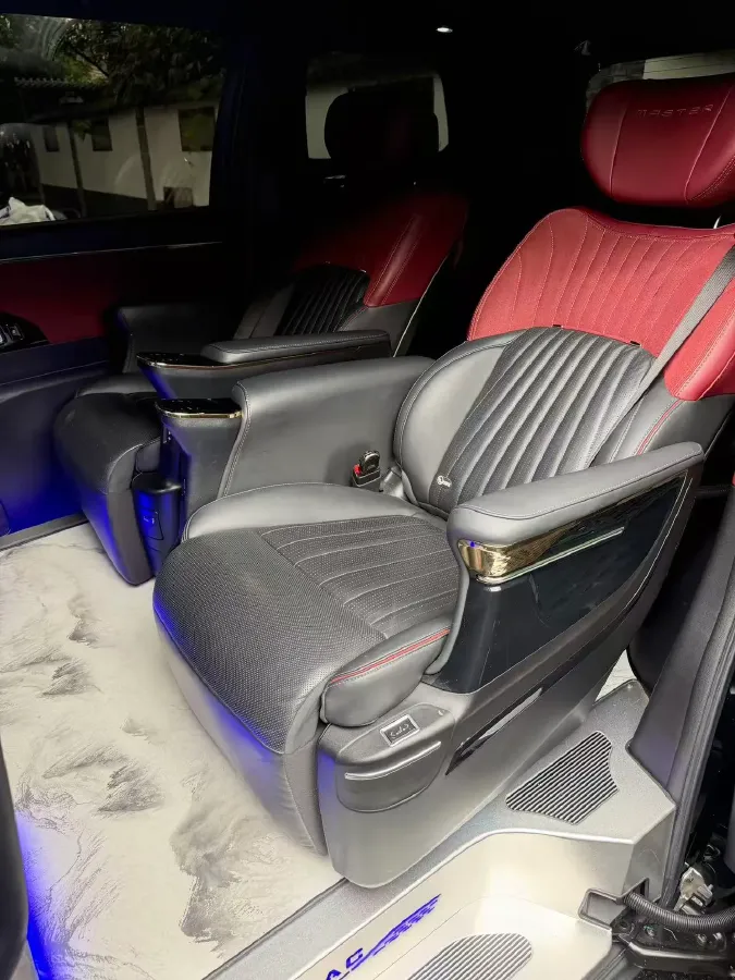 2023 GAC Trumpchi M8 2.0T 190HP L4 E-CVT Hybrid,autocango,china used car exporter,china ev exporter,chinese used car exporter,chinese used ev exporter