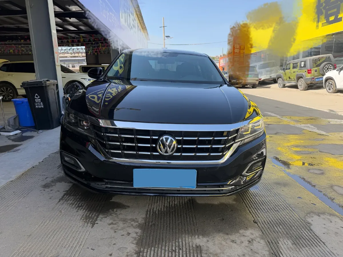 2020 Volkswagen Passat 2.0T 186HP L4 7DCT,autocango,china used car exporter,china ev exporter,chinese used car exporter,chinese used ev exporter