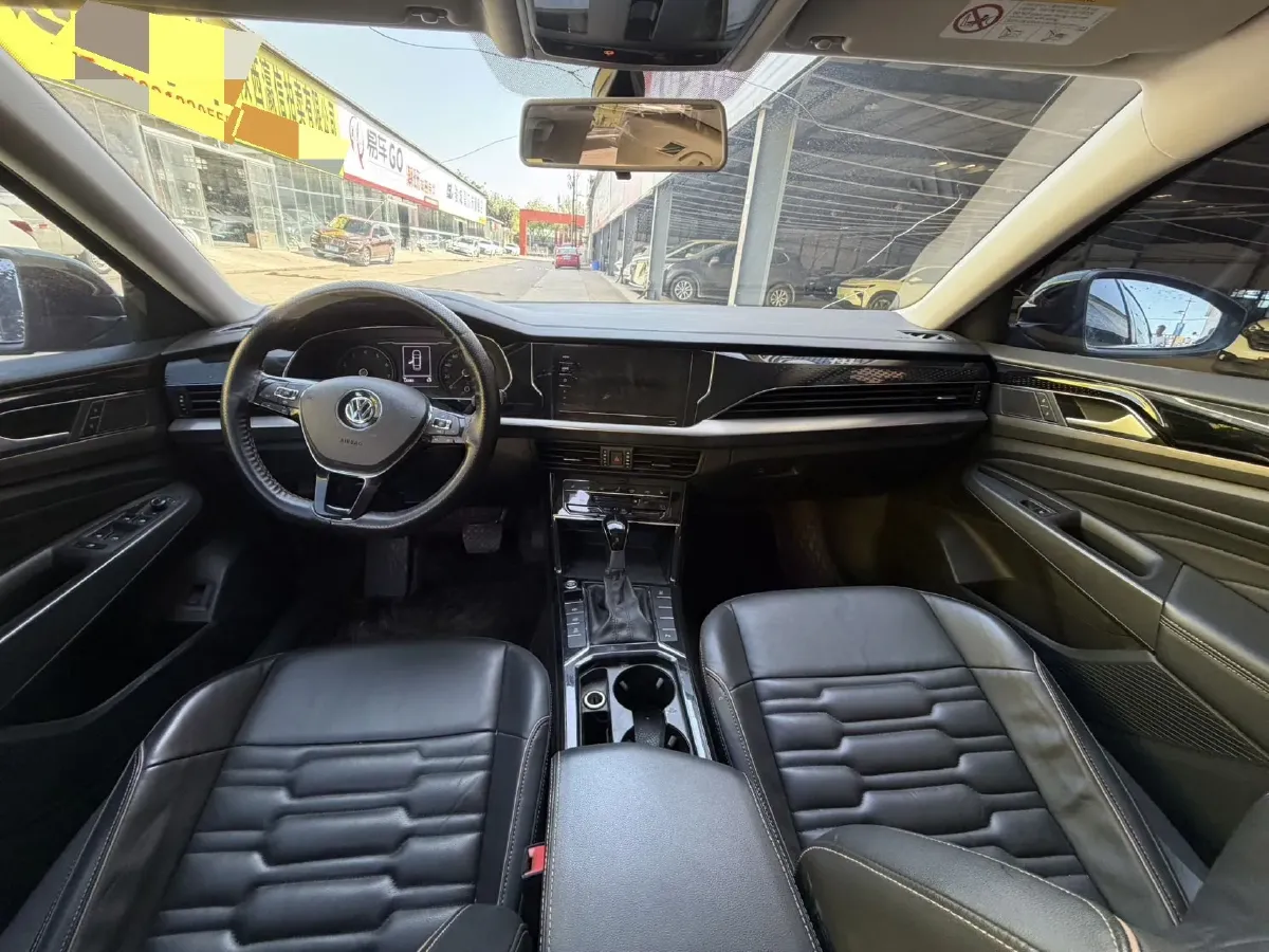 2020 Volkswagen Passat 2.0T 186HP L4 7DCT,autocango,china used car exporter,china ev exporter,chinese used car exporter,chinese used ev exporter