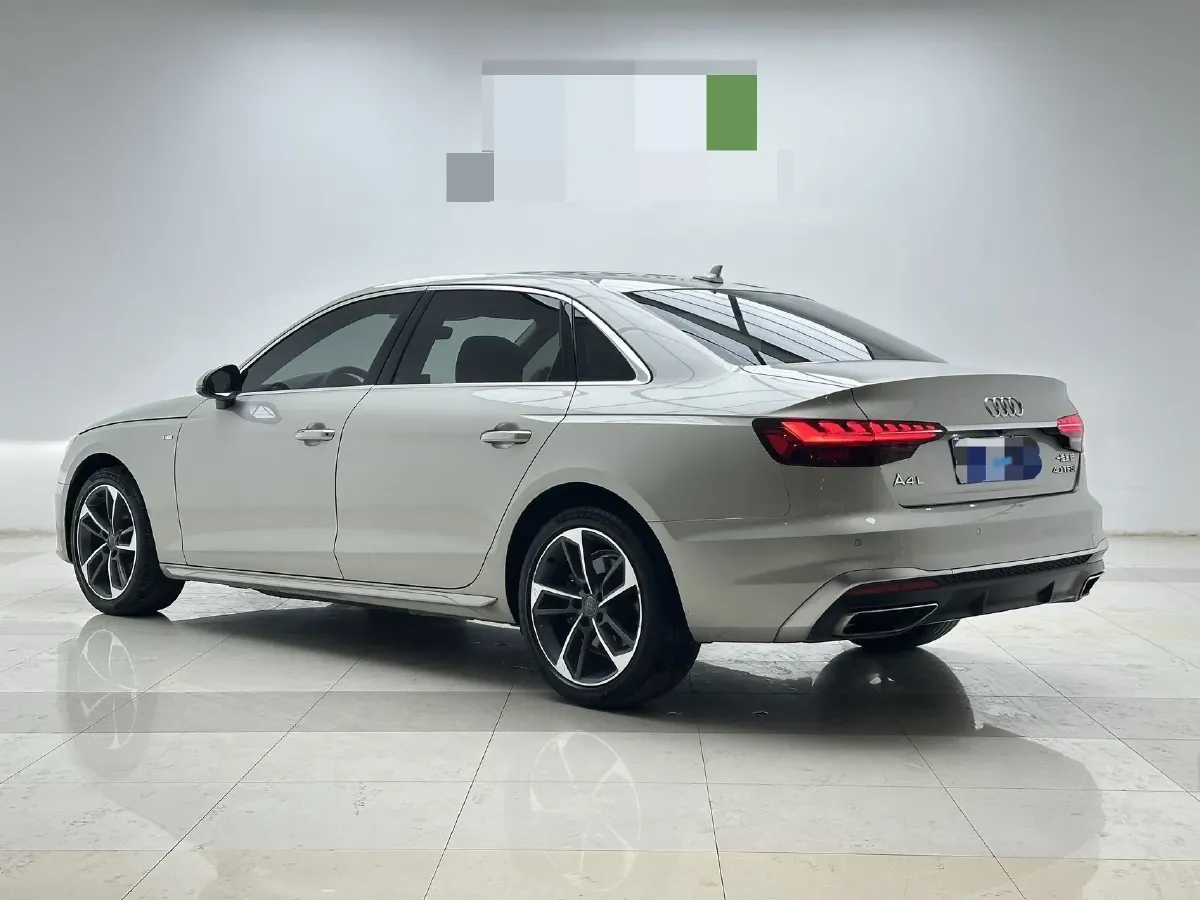 2021 Audi A4L 2.0T 190HP L4 7DCT,autocango,china used car exporter,china ev exporter,chinese used car exporter,chinese used ev exporter