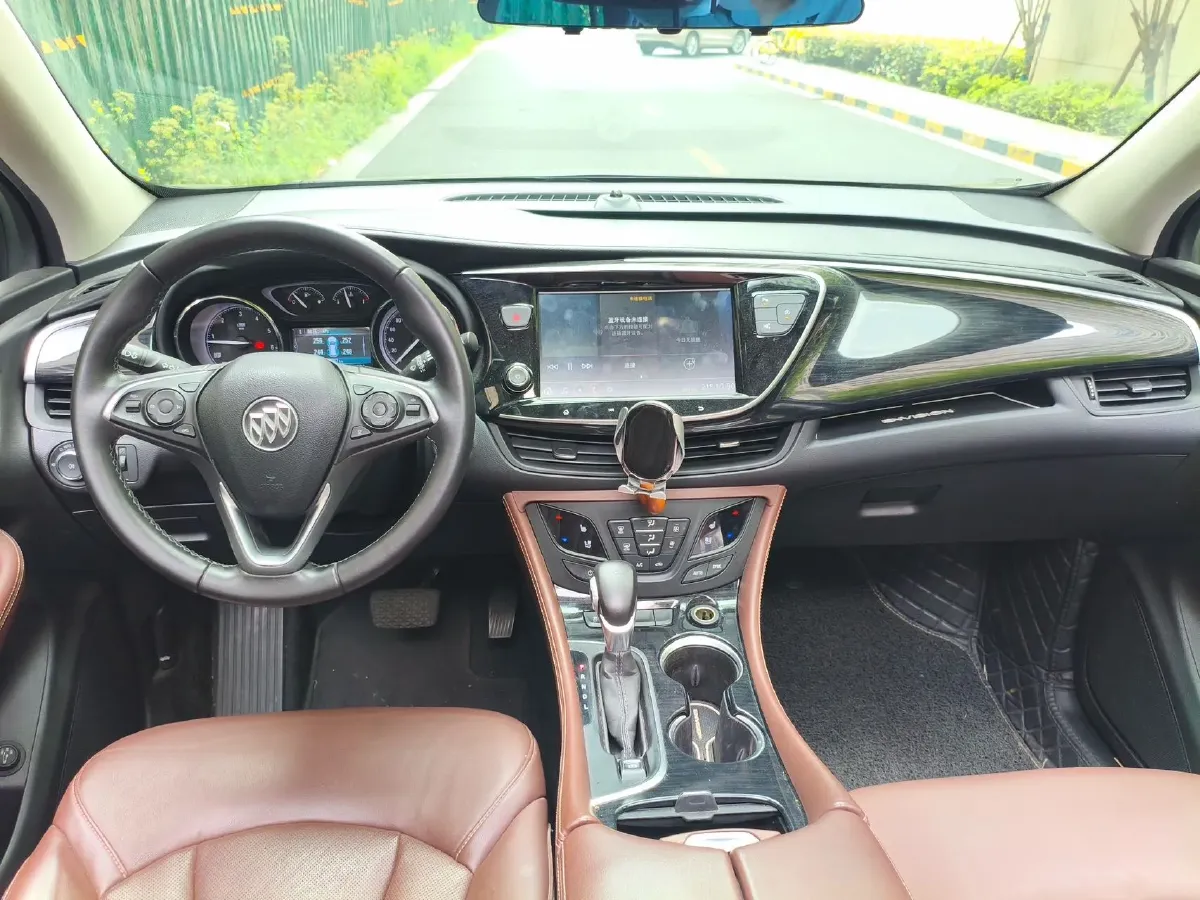2020 Buick EnvisionPlus 1.5T 169HP L4 7DCT,autocango,china used car exporter,china ev exporter,chinese used car exporter,chinese used ev exporter